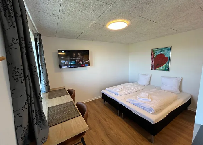 Go-sleep Bredehus Aparthotel 3*