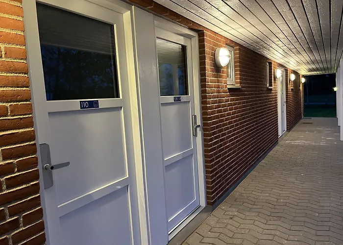 Aparthotel Go-sleep Bredehus 3*